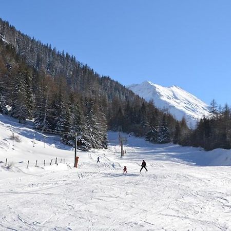 Les Nis Apartman Bourg-Saint-Pierre Kültér fotó