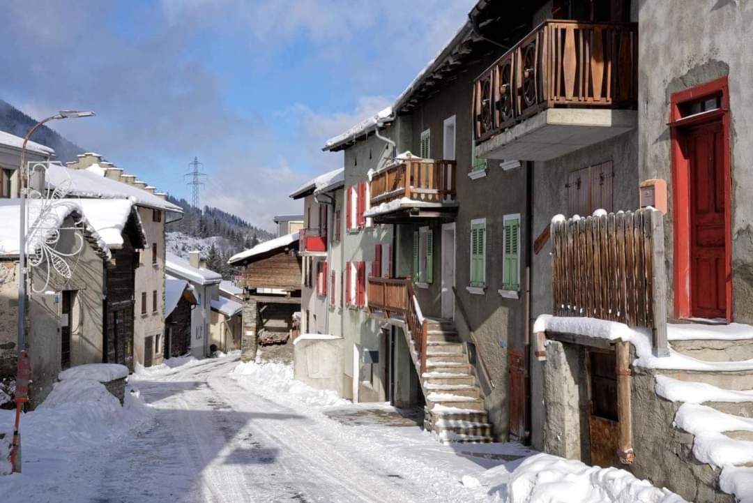 Les Nis Apartman Bourg-Saint-Pierre Kültér fotó