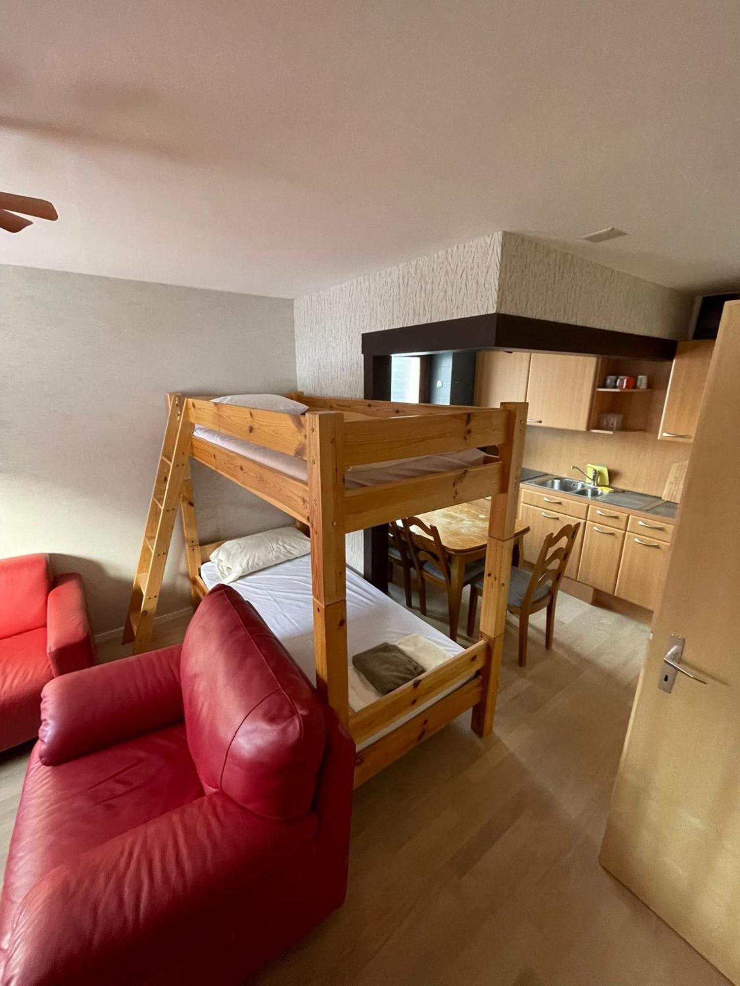 Les Nis Apartman Bourg-Saint-Pierre Szoba fotó