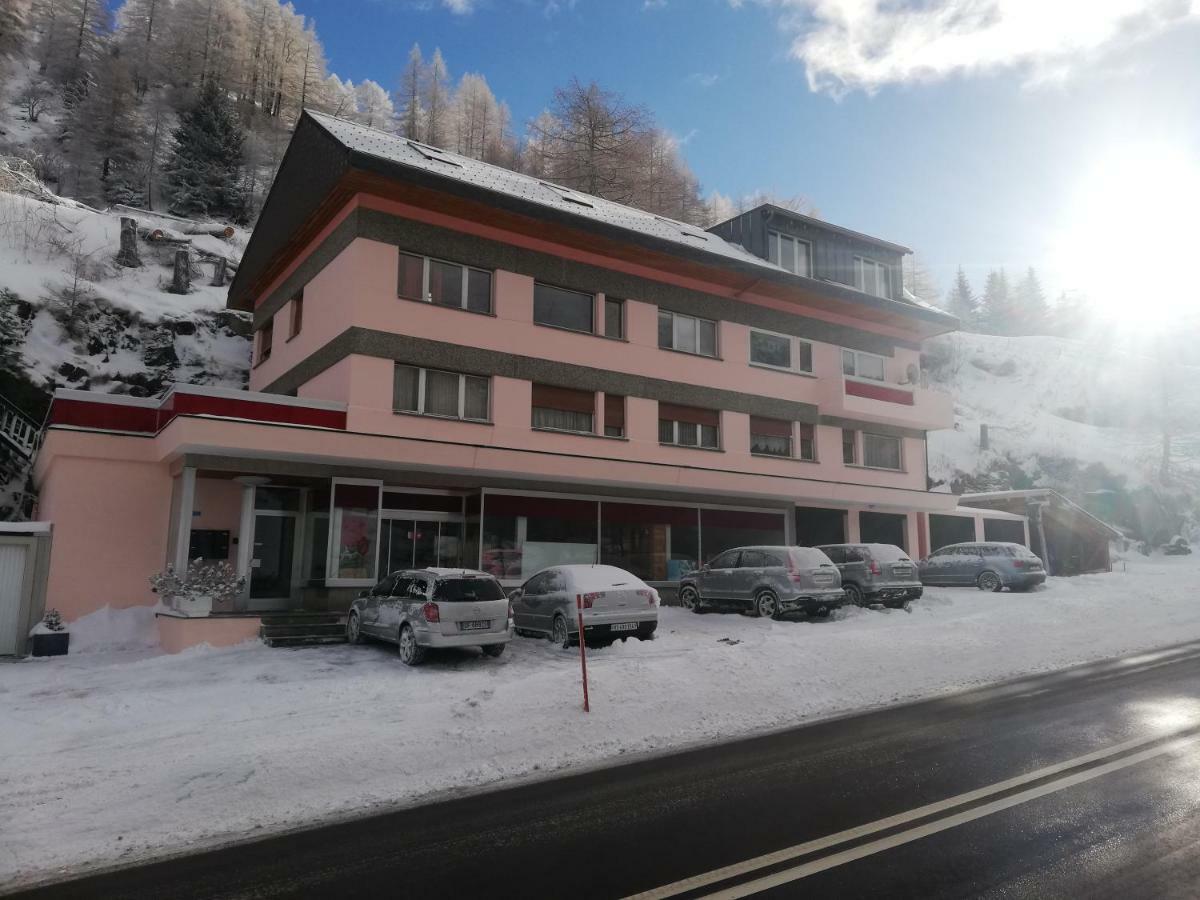Les Nis Apartman Bourg-Saint-Pierre Kültér fotó